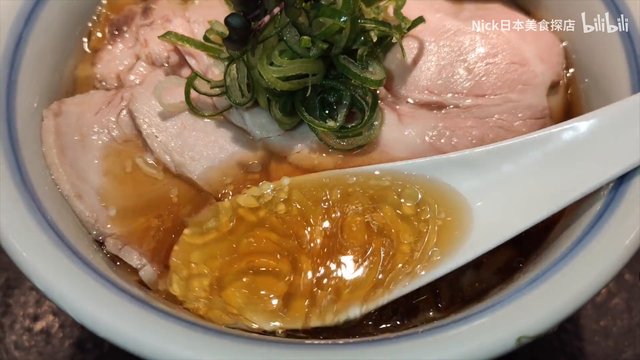日本美食-名字奇葩的拉面店，在新宿反而成了网红店