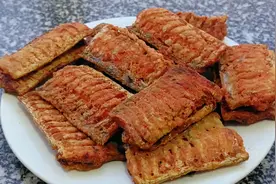 带鱼不油炸，外婆的做法简单又入味，不费油不粘锅，香酥还不腥图片
