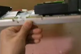 现在的液晶屏基本故障都是Y问题！要修的唯一方法断Y图片