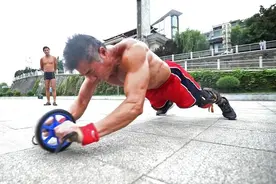 腹肌轮真的有用吗？图片