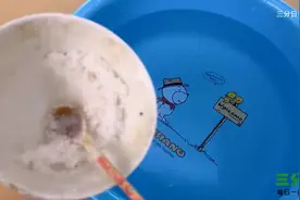 地板不管多脏，教你一招拖地窍门，超级干净又省力，方法太棒了图片