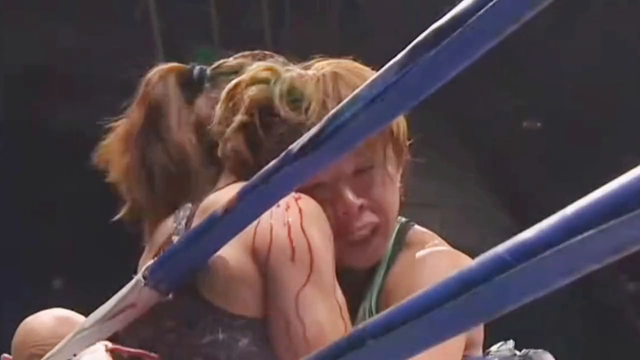 张伟丽暴揍小日本#自由搏击