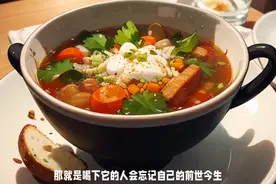 挥起手打翻孟婆的碗，落在地碎成两半！#孟婆的碗图片