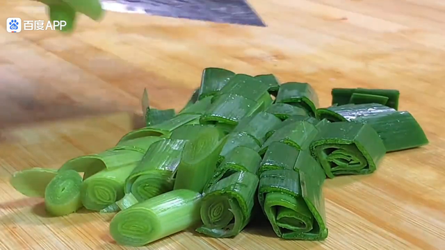 这样炒的胡萝卜大家肯定没见过，我家三个儿子特爱吃，超级...