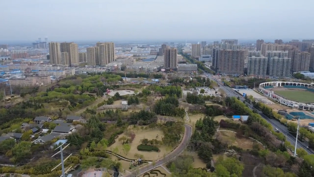 实拍河南郑州荥阳市城市建设，太繁华了，不愧为全国百强县