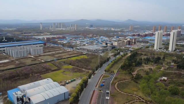 实拍河南郑州荥阳市城市建设，太繁华了，不愧为全国百强县