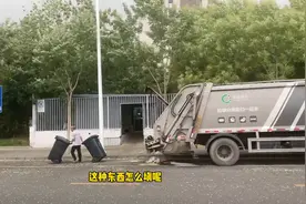 不在沉默中爆发就在沉默中……#下雨天图片