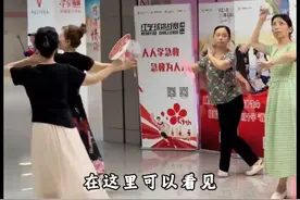 全国的持续的高温,被郑州地铁浇灭了图片