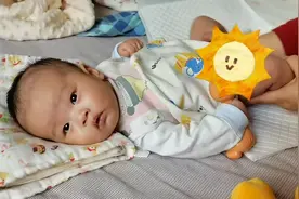 70天幼崽的抓握训练#中视频伙伴计划图片