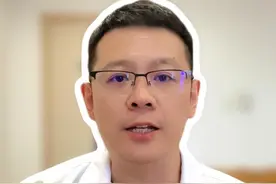 突发急性心肌梗死，要抓住黄金救治时间2小时！#硬核健康科普行动 #秋季为健康迈步 #心梗 #心梗急救 #心外赵铎视频封面