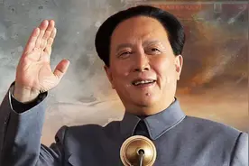 #换了人间 #建设新中国 仇鳌受毛泽东委托，与程潜、陈明仁视频封面