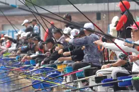 广东省第34届钓鱼锦标赛！ 不到最后一刻，千万别轻言放弃，最后时刻往往是逆袭的绝佳时机。#原来钓鱼才是抖音运动顶流