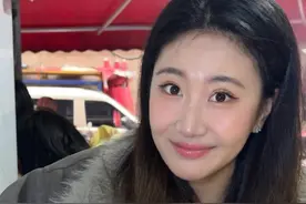 南昌有这么美味才三块五一碗的粉震惊我这个韩国人啊???开在菜市场里面好热闹呀，特别喜欢呀，我能吃三碗~#一代女神有一代的饮食清单#三八节爱自己#春日轻食季#南昌美食#外国人在中国视频封面