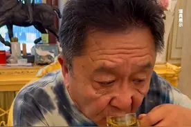 于谦有四十年的酒龄，三个月喝了60箱白酒 视频封面