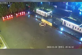 老人被车撞伤，武警官兵暖心救助（武警山西总队 王胤祥、刘佳宇、韩泽卿；编辑：曾锦旭）视频封面