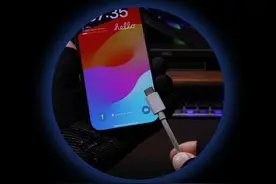 安卓的C口充电线能给iPhone充电吗？ #iphone小技巧 #数码科技 #苹果手机视频封面