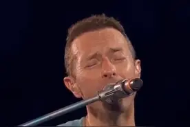 coldplay印度演唱会part4 LIVE IN AHMEDABAD这部分主要是互动视频封面