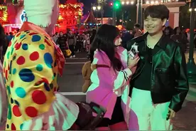 【环球】万圣节惊彩版环球影城超解压！附惊吓小攻略，一定要来！视频封面