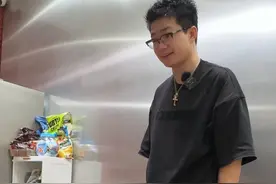 传出去强哥喜欢闻他客户的脚 #爱马仕 #二手爱马仕 #二奢 #二手奢侈品 #阿古叔叔视频封面