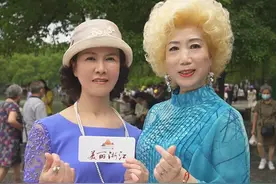 家门口要开亚运会了！@时尚奶奶团 满怀激动：想当volunteer，给大家介绍杭州的美食~#诗画江南活力浙江迎亚运  #最美杭州相约亚运  #浙江dou知道