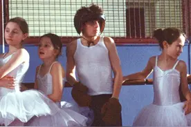 11岁男孩跳芭蕾舞，却被骂娘娘腔，值得N刷的高分佳作！