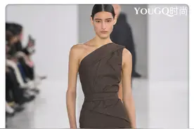 Max Mara 麦丝玛拉 2025春夏米兰时装周女装发布会 Max Mara |视频封面