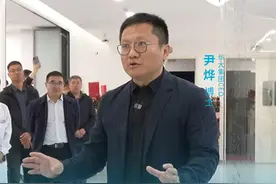 当你凝视星空，构成它们的元素和我是一样的。生命一定会找到出口 #尹烨科普 #凝视星空 #生命 #大咖观察