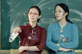 当00后闺蜜当老师？小心点别被学生爱上了… 