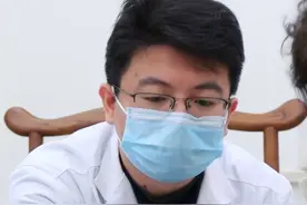 导管内瘤溢液，乳管镜精准定位，微创口手术30分钟解决 #乳腺健康 #徐峰主任看乳腺溢液 #健康视频封面