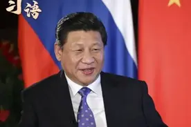 8月8日是全民健身日。习近平总书记体育爱好广泛，强调锻炼身体是“磨刀不误砍柴工”，身体力行推动全民健身。一起运动起来，强健体魄！