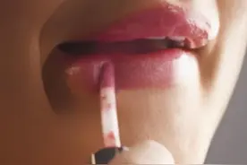 武装丽影，破晓而出：她的征途，是杀戮的终结，还是命运的轮回？视频封面