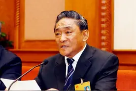 热地同志生平照片