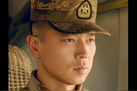 新兵忘恩负义，非要跟班长争三等功 #好剧推荐 #特种兵 #影视解说视频封面