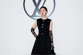 2024早秋发布会#LV上海大秀  明星云集  #刘亦菲  #王嘉尔 等明星也出席 #路易威登  #路易威登寰游时装秀视频封面