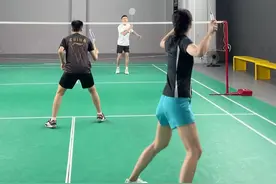 3个双打必会的基本走位，快@你的球搭子来学#羽毛球 #羽毛球教学视频封面