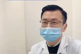 小眼症是可以遗传的！！关注小朋友的眼睛功能同时，更要关注小朋友的#心理健康#医学科普 #整形医生刘菲视频封面