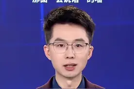 别再问读书有什么用，请看这位#广西女孩和她身后那面“会说话”的墙，来源@广西邮政  #广西乡村女生考取北大 #满墙奖状是最耀眼的装饰 #博白 #媒体精选计划