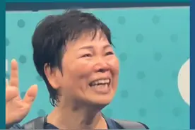 第6次出征奥运，止步女单32强。与#孙颖莎 对局后，#倪阿姨 泪洒现场。她说，只要可以打得动或者身体条件允许，她不舍得放下乒乓球生涯。#2024巴黎奥运会  #倪夏莲视频封面