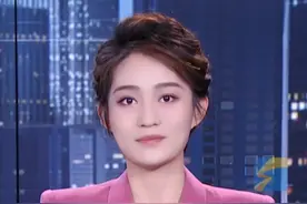 青光眼逐渐“年轻化”，这几个“眼瞎信号”一定要重视！近日，河南郑州一名23岁小伙连续熬夜关灯玩手机，突然眼疼、头疼，视力急剧下降，被确诊为急性闭角型青光眼。医生称，青光眼致盲不可逆，严重者24小时内可失明。#青光眼