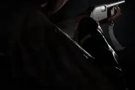 来到尘封已久的地下车库，没想到全是丧尸，弹药都打光了视频封面