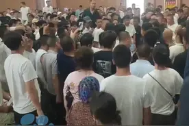 7月25日（报道）山东临沂，投资者揭秘“树拍易购”运营模式：投资1000元起步 门槛低返利诱人！受害者：一个月投进去30多万，真金白银全变成了一串数字（大象新闻记者 赵朝阳 申子仲）