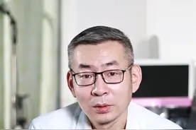 哪有那么多#颅缝早闭 啊？宝宝脑袋不圆溜大多属于正常情况，毕竟存在#个体差异 。#硬核健康科普行动  #医疗健康创作训练营视频封面