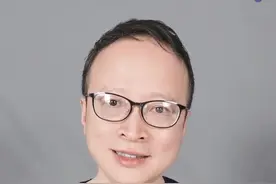 揭秘！咖啡与心脏健康的秘密 在医学领域，有一个发现正在改变我们对咖啡与心脏健康关系的理解。#抖音知识年终大赏 #硬核健康科普行动 #医学科普 #咖啡 #知识分享视频封面