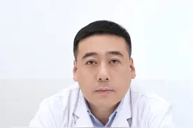 免疫治疗不良反应 应该如何处理呢 #肿瘤免疫博士汪治宇 #免疫治疗 #免疫治疗副作用#硬核健康科普行动 @抖音医疗健康小助手视频封面