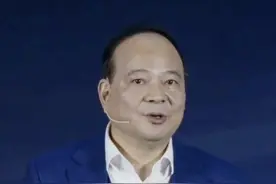 宁德时代明年将建1000座换电站，统一换电标准，对标汽油92、95，曾毓群：换电、家充、公桩将三分天下视频封面