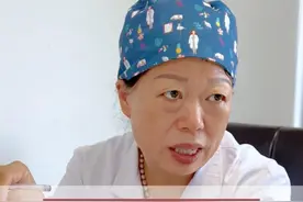 高危HPV感染应该一视同仁，很多人感染16 18型就比较紧张，但是非16 18反而不担心，以为不会有事呢，这个病例就是一个33型HPV一年病变的案例。#hpv #刘彦春  #女性健康 #医疗健康创作训练营 #硬核健康科普行动视频封面