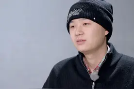 #我们的爸爸  爷爷帮忙带娃不适应城市生活 爸爸：我好像没做成一个好儿子视频封面