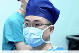 草酸钙结石如何预防？#结石 #泌尿外科 #疾病预防 #健康科普 #清华大学视频封面