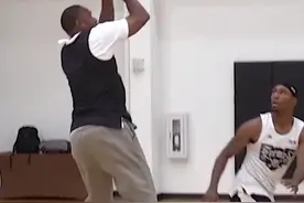 来自大将军阿里纳斯的美式单挑技能包#美式单挑 #篮球技巧 视频封面