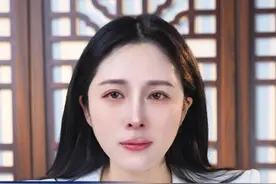 村支书拍视频带货水蜜桃，人火了，桃没熟 #助农 #农村 #乡村振兴 #小月说 #抖音热点视频封面